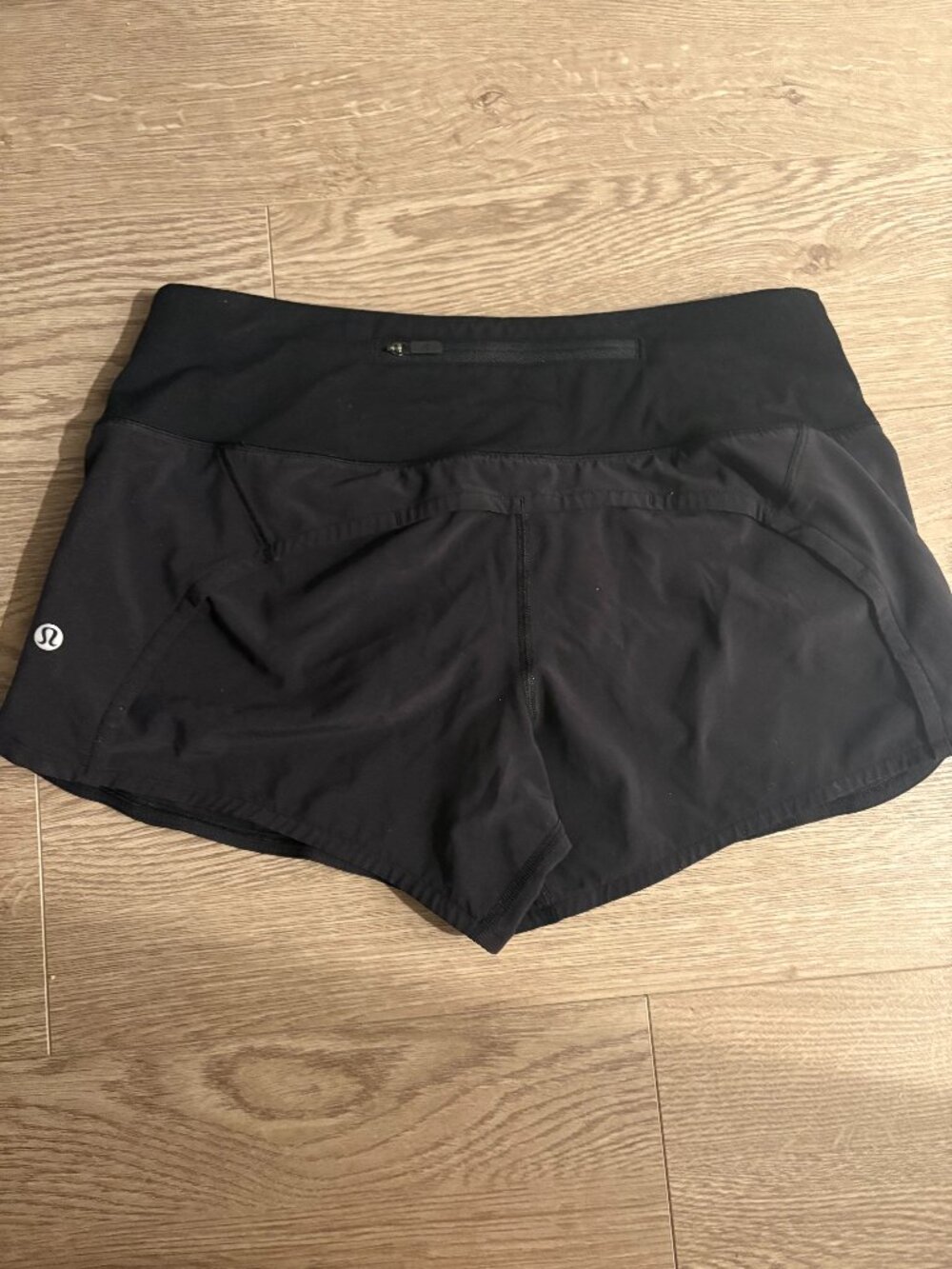 LULULEMON SPEED UP SHORTS (BLACK)